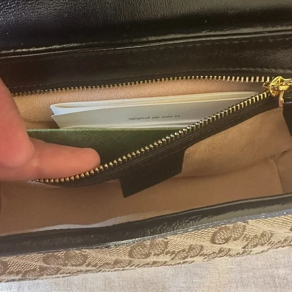 GUCCI Monogram Matelasse Diagonal Medium GG Marmont Shoulder Bag - Picture 12 of 15